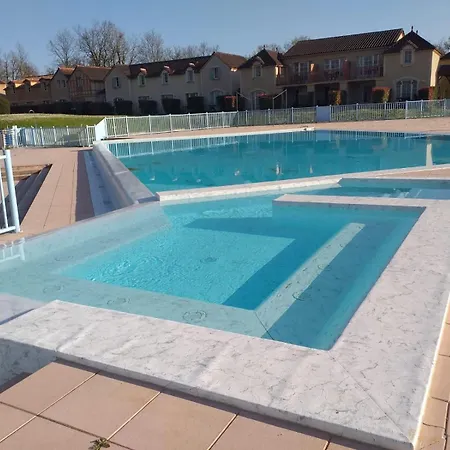 Charmante Maison 5 Pers A Monflanquin En Rdc, Piscine Chauffee, Lac Et Nature Exterior photo